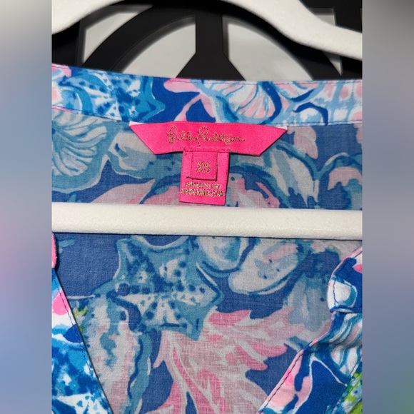 Lilly Pulitzer Quinna Short Sleeve top - Picture 2 of 5